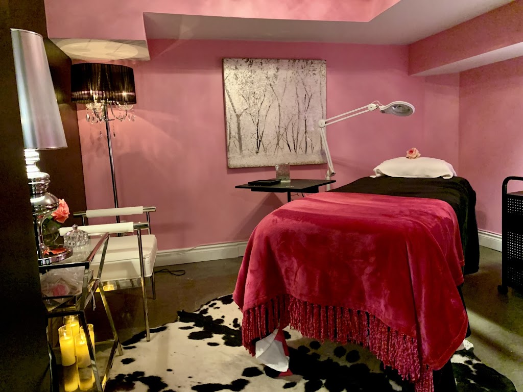Rosewater Beauty | 190 Dunlop St E Lower Level, Barrie, ON L4M 1B3, Canada | Phone: (705) 252-3255