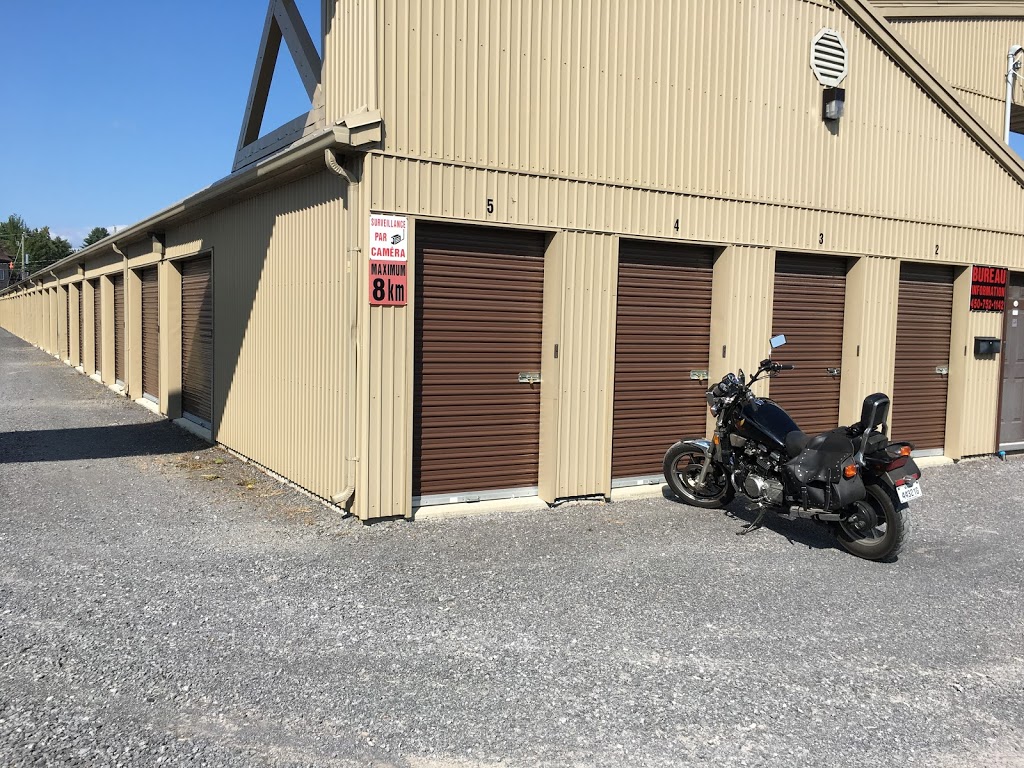 Les Entreprises Dumulong. Mini-entrepôts. | 3028A Rue de la Visitation, Saint-Charles-Borromée, QC J6E 7Y8, Canada | Phone: (450) 752-1142