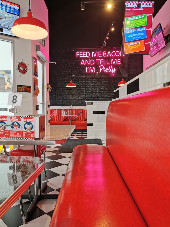 Wimpys Diner | 685 University Ave, Orillia, ON L3V 6H2, Canada | Phone: (705) 323-9696