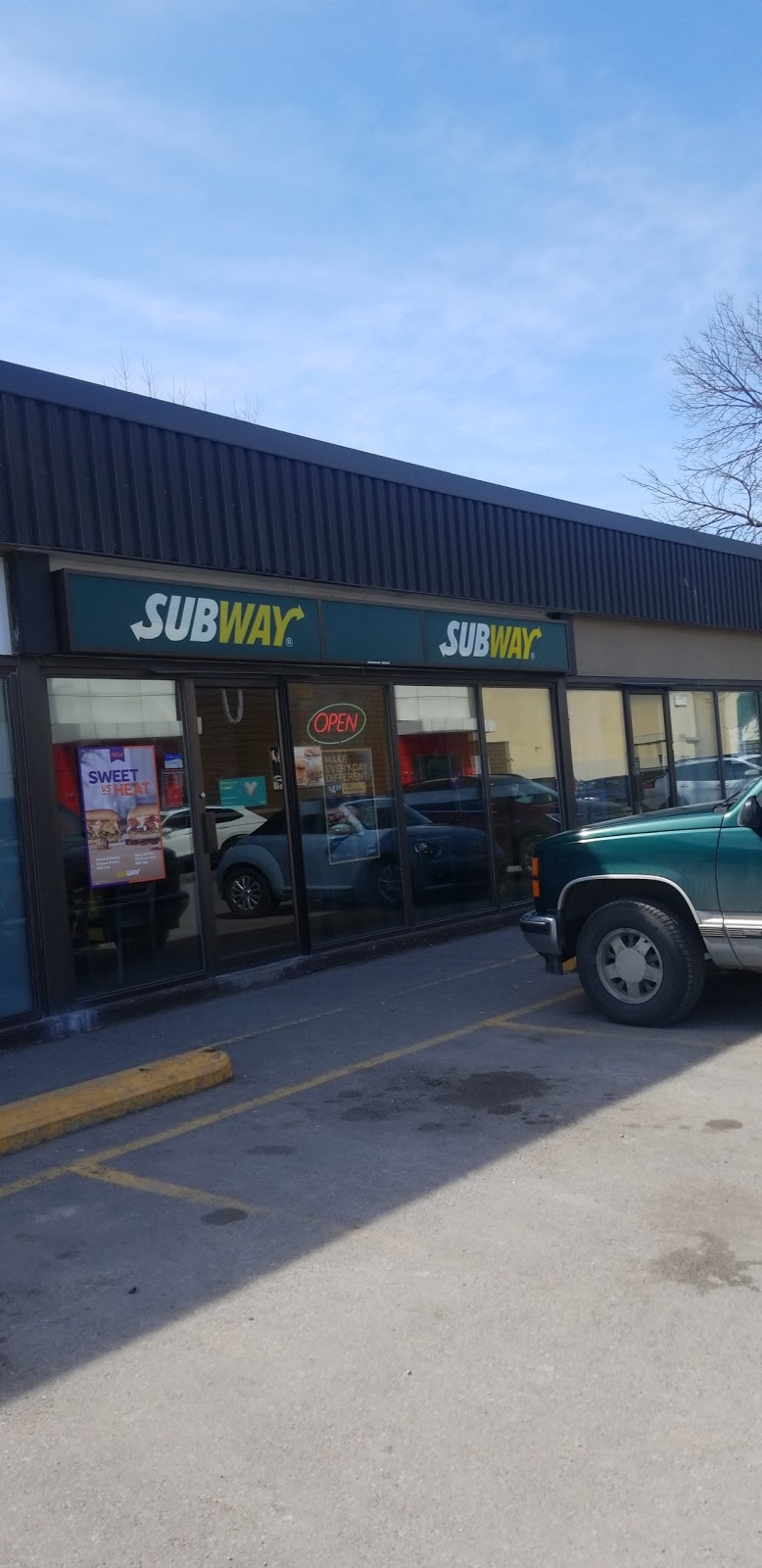 Subway | 450 Dundas St E Unit 4, Belleville, ON K8N 4Z9, Canada | Phone: (613) 969-8920