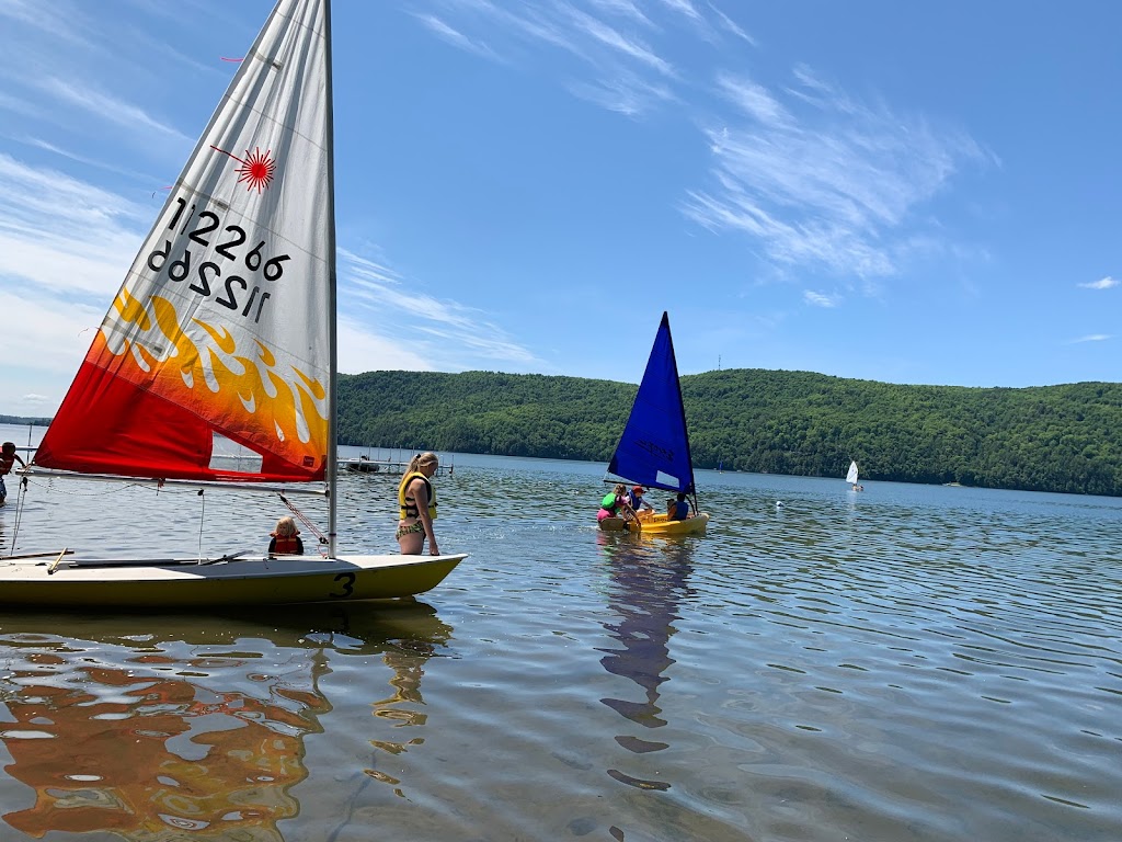 Quebec Lodge | 8205 Chem. du Lac, Hatley, QC J0B 4B0, Canada | Phone: (819) 574-7568