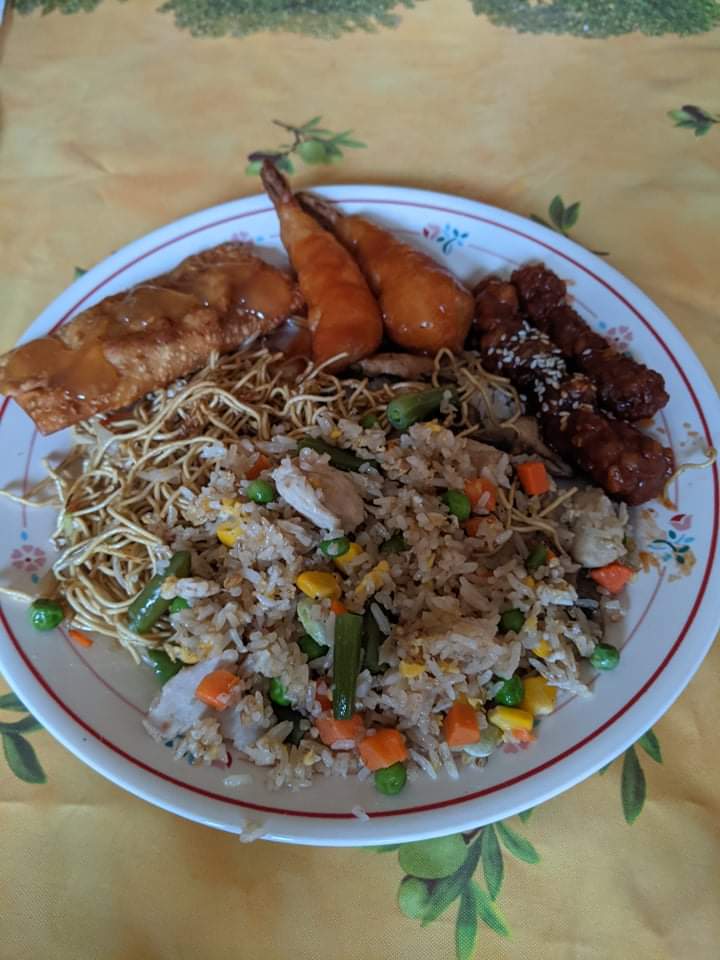 Chen and Gans kitchen | Av Notre Dame, Notre-Dame-de-Lourdes, MB R0G 1M0, Canada | Phone: (204) 248-2012
