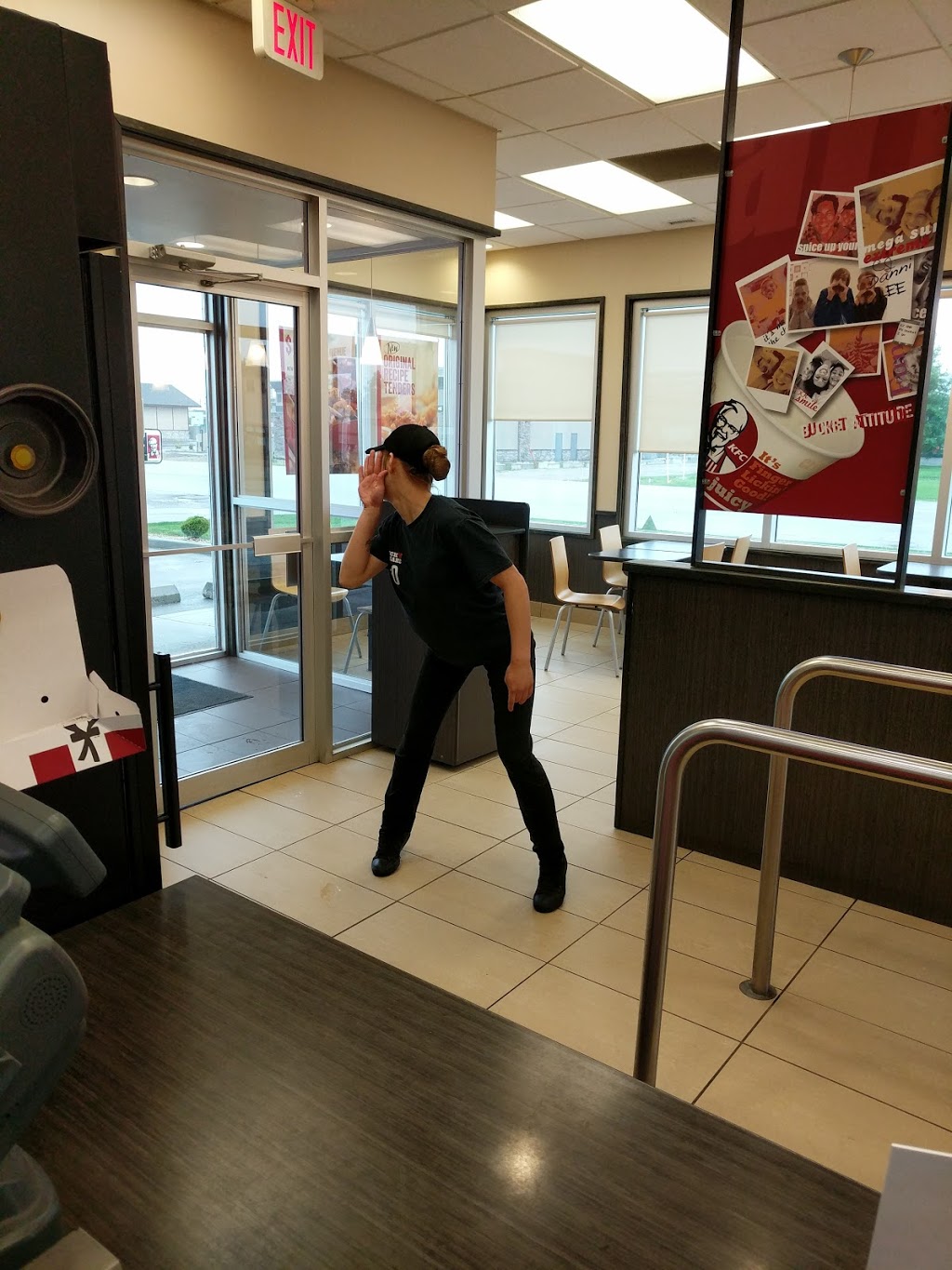 KFC | 4901 44 Ave, Stony Plain, AB T7Z 1V5, Canada | Phone: (780) 963-3848