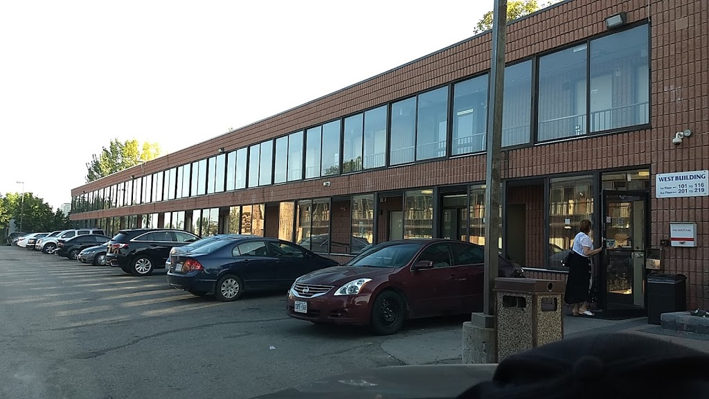 Mississauga Gate Inn | 1938 Dundas St E, Mississauga, ON L4X 1L9, Canada | Phone: (905) 276-9999