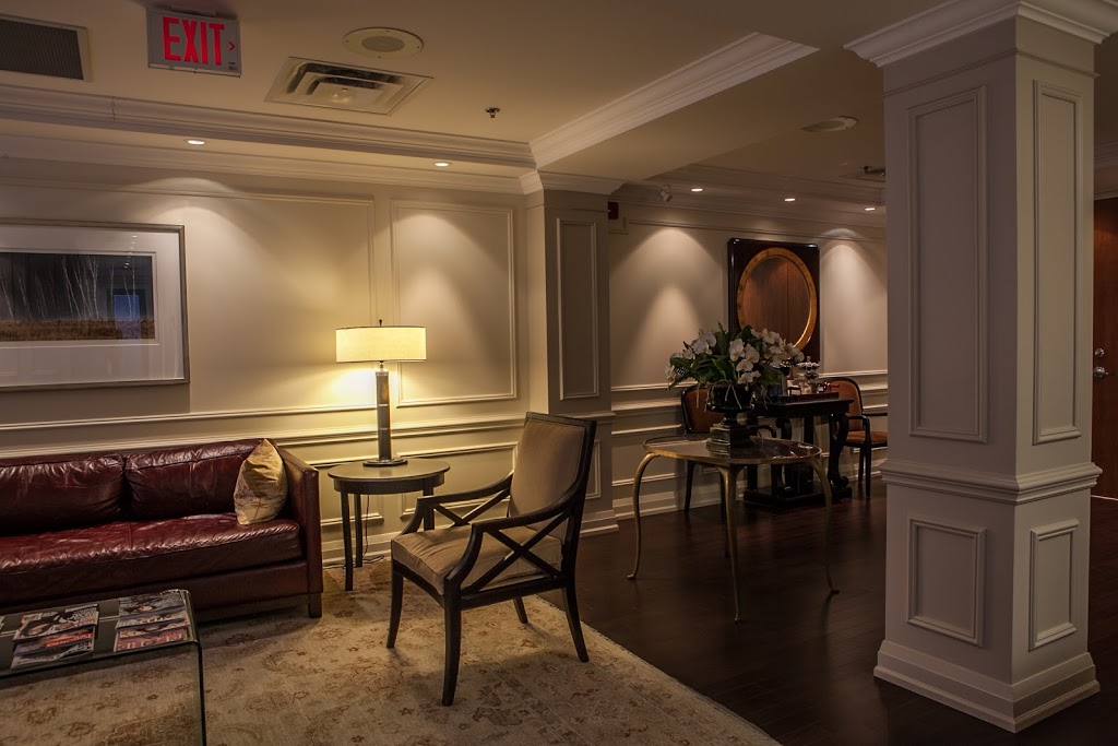 Frances Ross Dentist | 790 Bay St, Toronto, ON M5G 1N8, Canada | Phone: (416) 924-0437