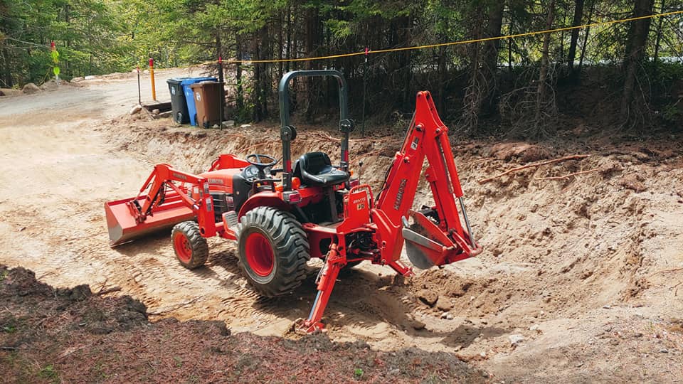 MINI EXCAVATION CR REVO | 154 Ch de la Pineraie, Sainte-Anne-des-Lacs, QC J0R 1B0, Canada | Phone: (450) 990-5625