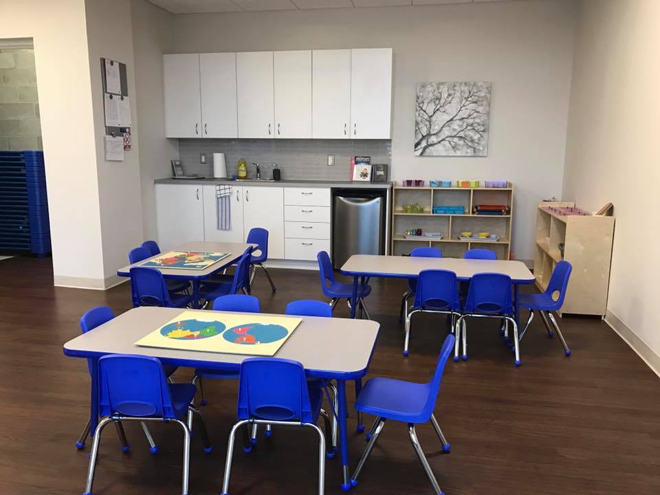 Educara Montessori Child Care | 275 Tartan Dr, Nepean, ON K2J 3T1, Canada | Phone: (613) 702-1116