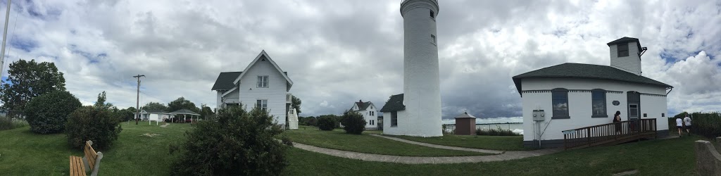 HI-Tibbets Point Lighthouse Hostel | 33439 County Rd 6, Cape Vincent, NY 13618, USA | Phone: (315) 654-3450