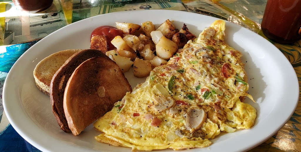 StepN Back Diner | 240 Hall Ave, Renfrew, ON K7V 2S5, Canada | Phone: (613) 432-8320