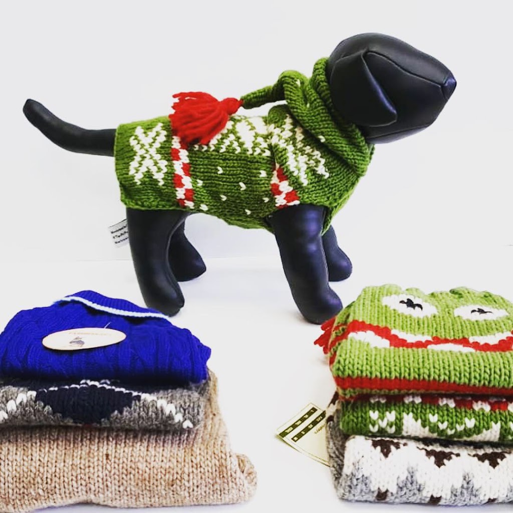 Dogs & Goddesses Inc. | 193 Sorauren Ave, Toronto, ON M6R 2E7, Canada | Phone: (416) 534-9090