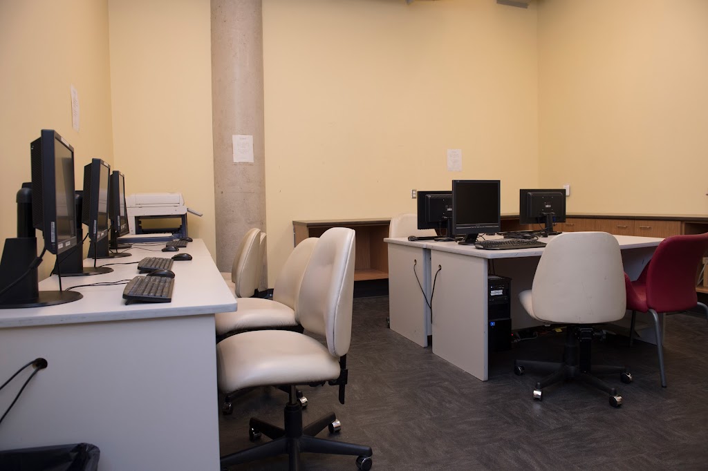 Ottawa School Of Art Orleans Campus | 245 Centrum Blvd, Orléans, ON K1E 0A1, Canada | Phone: (613) 580-2765