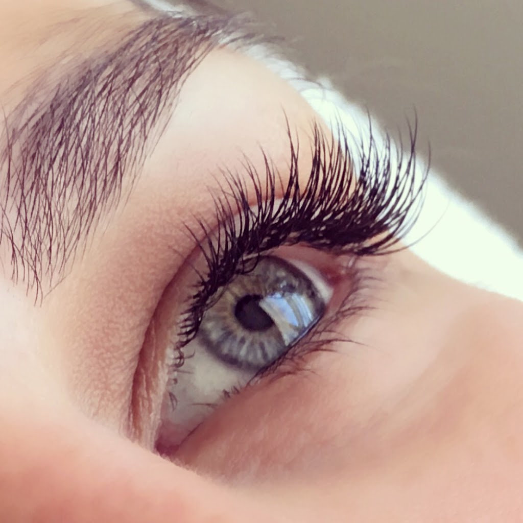 Lashes & Lipstick | 22 Second Street #205, Collingwood, ON L9Y 1E3, Canada | Phone: (705) 607-6614