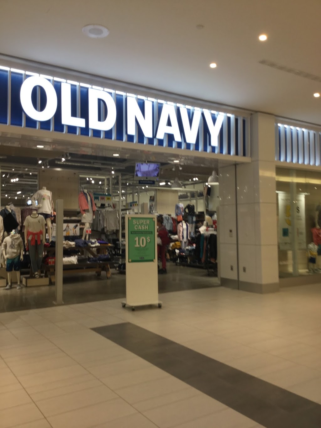 Old Navy | 3050 BOULEVARD DE PORTLAND SUITE N32, Sherbrooke, QC J1L 1K1, Canada | Phone: (819) 563-5205