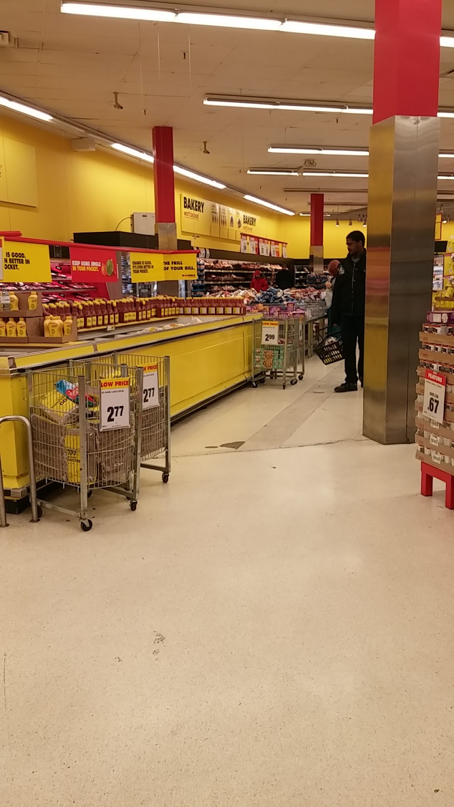 Stephens No Frills | 2742 Eglinton Ave E, Scarborough, ON M1J 2C6, Canada | Phone: (866) 987-6453