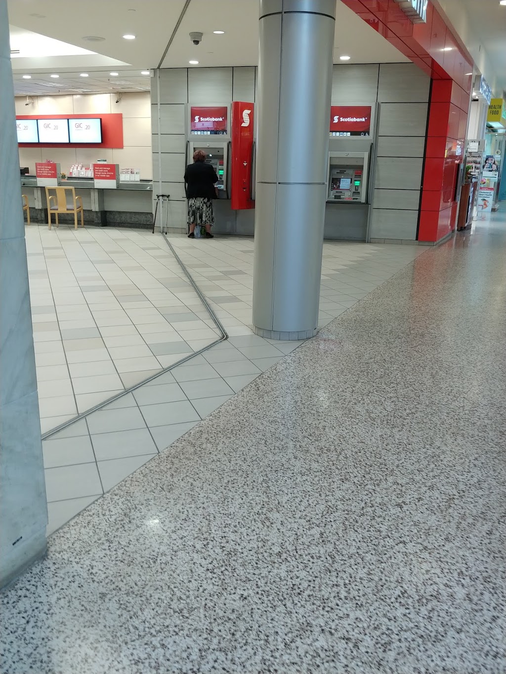 Scotiabank | 250 The East Mall, Etobicoke, ON M9B 3Y8, Canada | Phone: (416) 233-1283