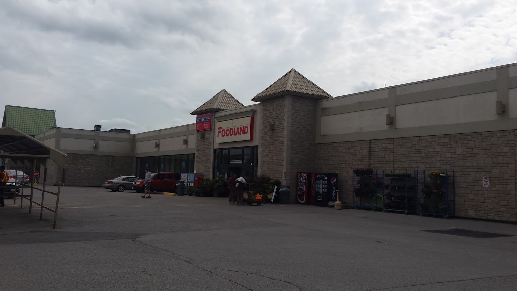 Foodland - Penetanguishene | 2 Poyntz St #110, Penetanguishene, ON L9M 1M2, Canada | Phone: (705) 549-3127