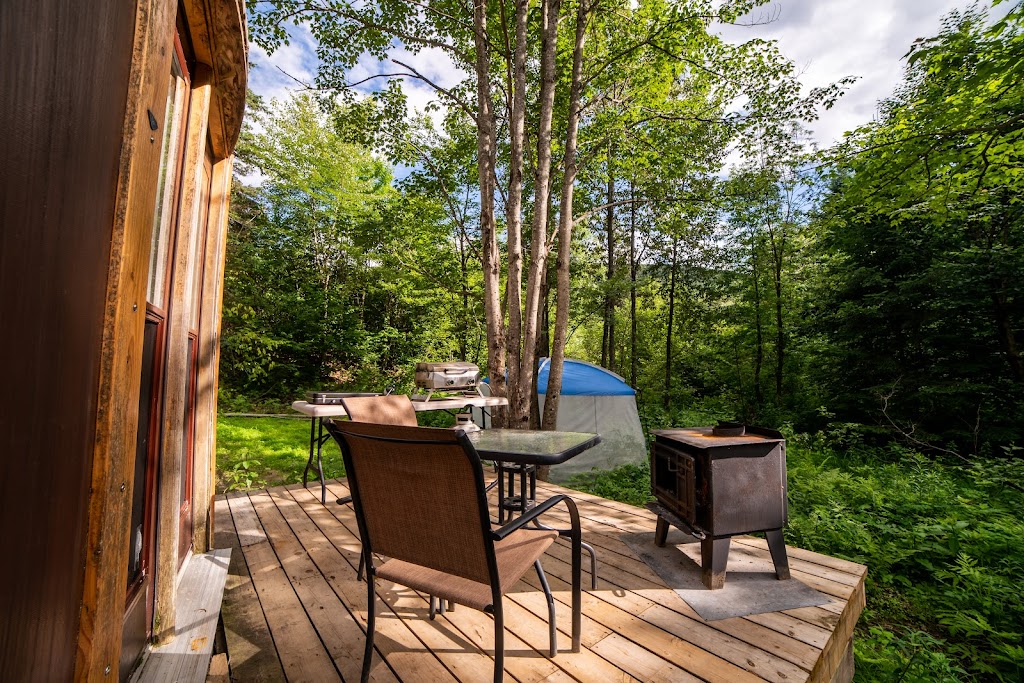 Les Yourtes du petit ruisseau | 17 Rue Venus, Mandeville, QC J0K 1L0, Canada | Phone: (450) 499-3302