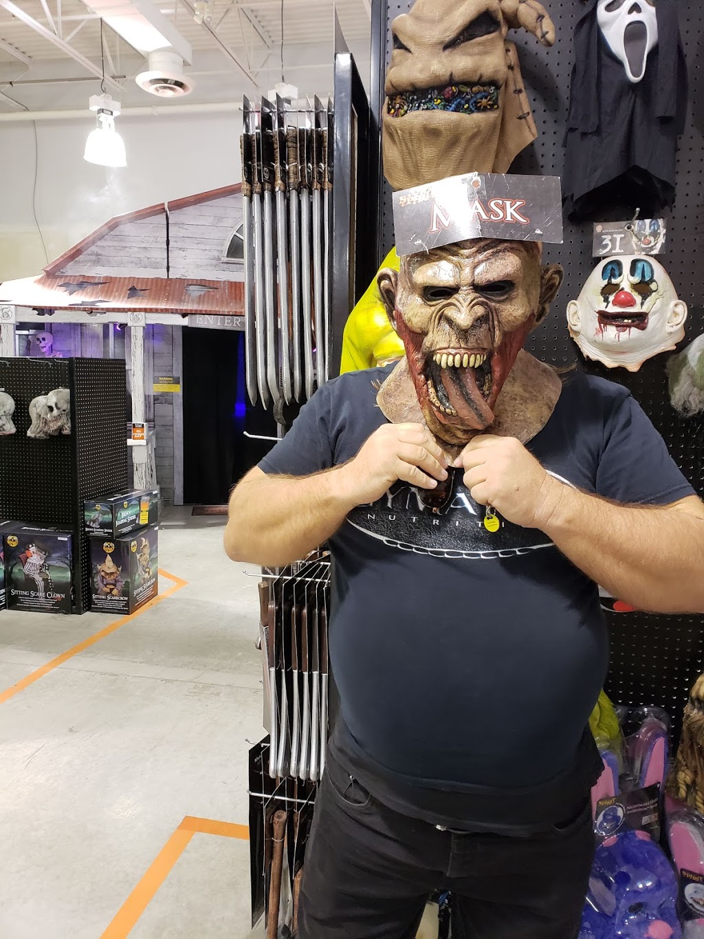 Spirit Halloween | 1230 Wellington Rd, London, ON N6L 1A3, Canada | Phone: (866) 586-0155