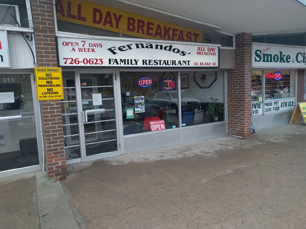 Fernandos Family Restaurant | 311 Blake St, Barrie, ON L4M 1K7, Canada | Phone: (705) 726-0623