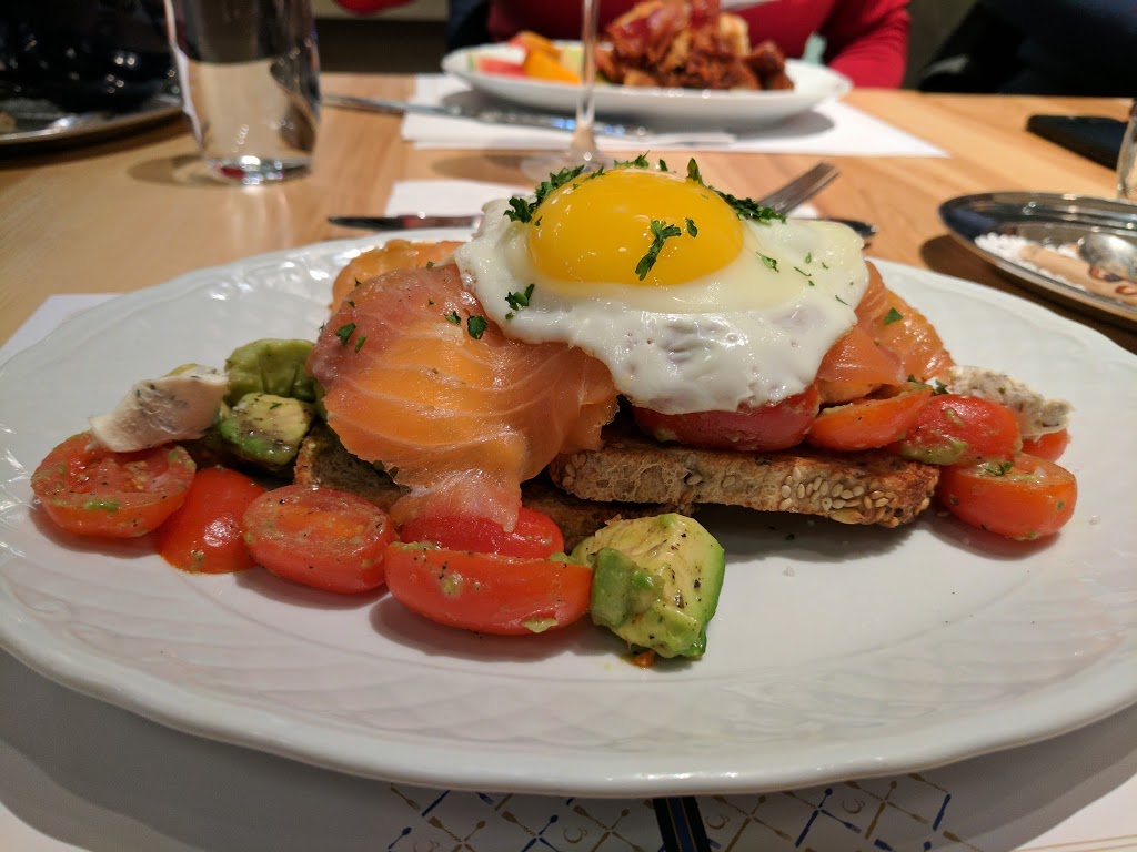 Café du Théâtre - Brasserie Française | 6000 Boulevard Rome, Brossard, QC J4Y 0B6, Canada | Phone: (450) 676-2211