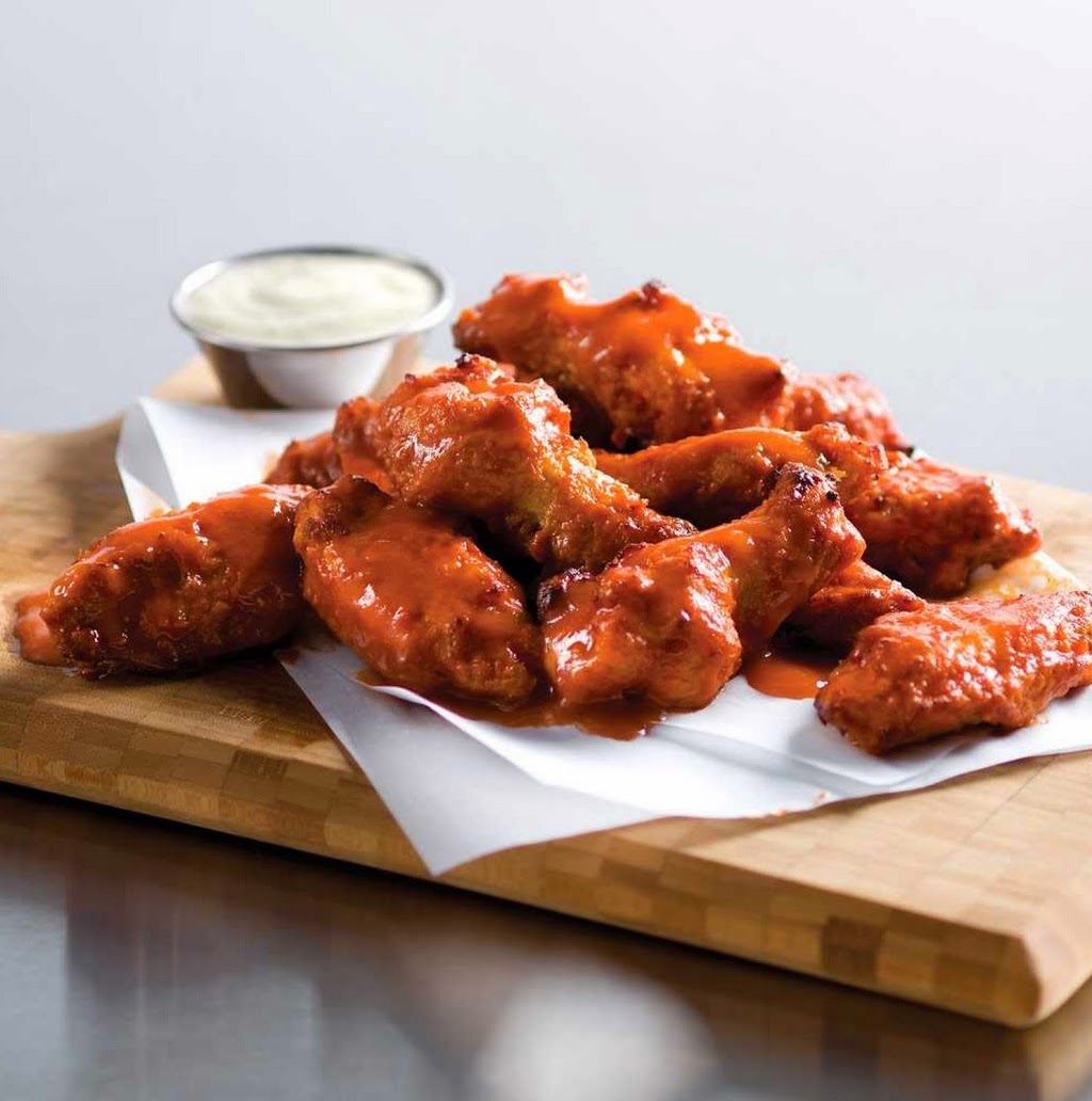 Dominos Pizza | 802 Main St E Unit #6, Shelburne, ON L9V 2Z5, Canada | Phone: (519) 925-2121