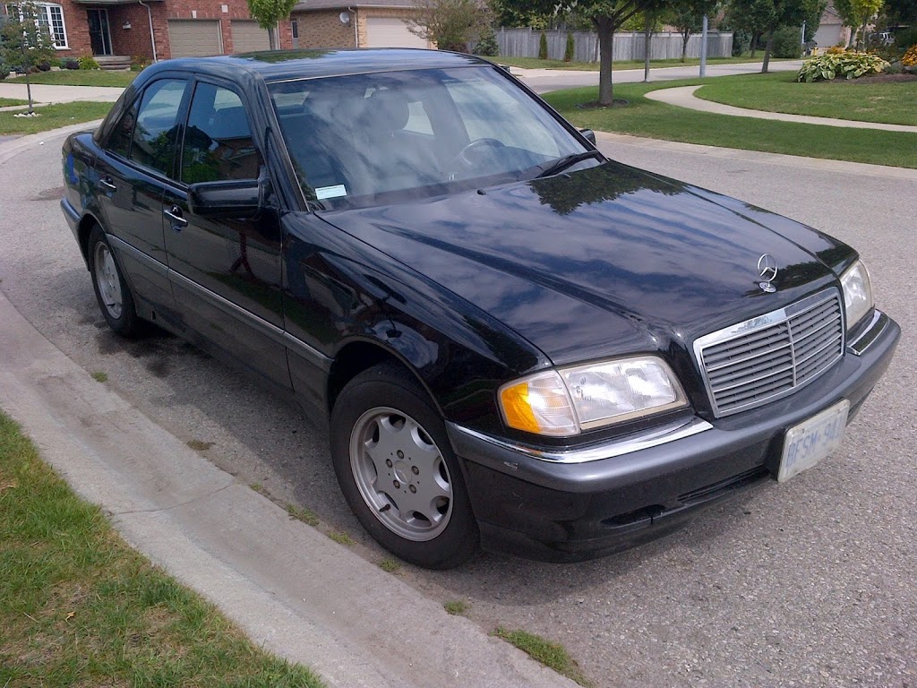 Carne Rick Auto Body & Upholstery Ltd | 965 Keyes Dr, Woodstock, ON N4V 1C3, Canada | Phone: (519) 537-5043