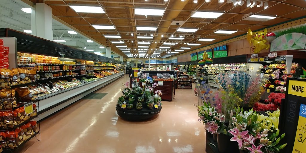 Price Chopper | 860 State Route 11, Champlain, NY 12919, USA | Phone: (518) 298-4200