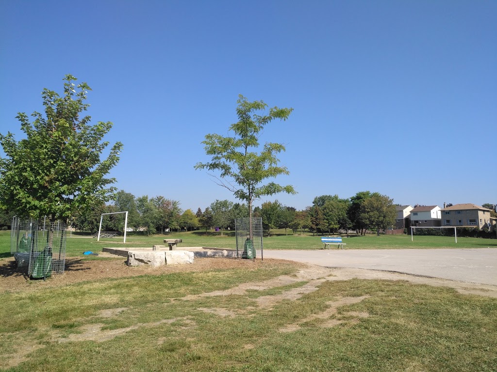 Bellwood Public School | 30 Bellwood Dr, Whitby, ON L1M 8M4, Canada | Phone: (905) 436-0098