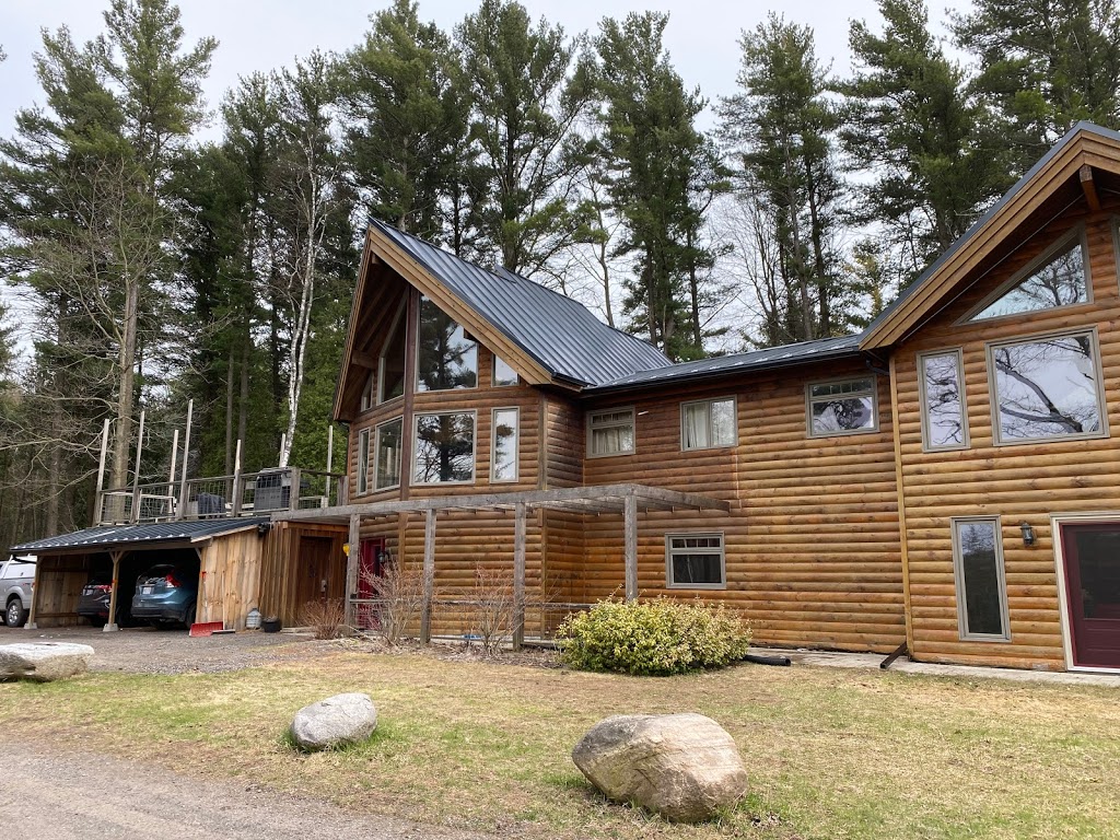 Quality Canadian Home Improvements & Roofing | 477 Bloor St W Unit 1, Oshawa, ON L1J 5Y5, Canada | Phone: (905) 261-0544