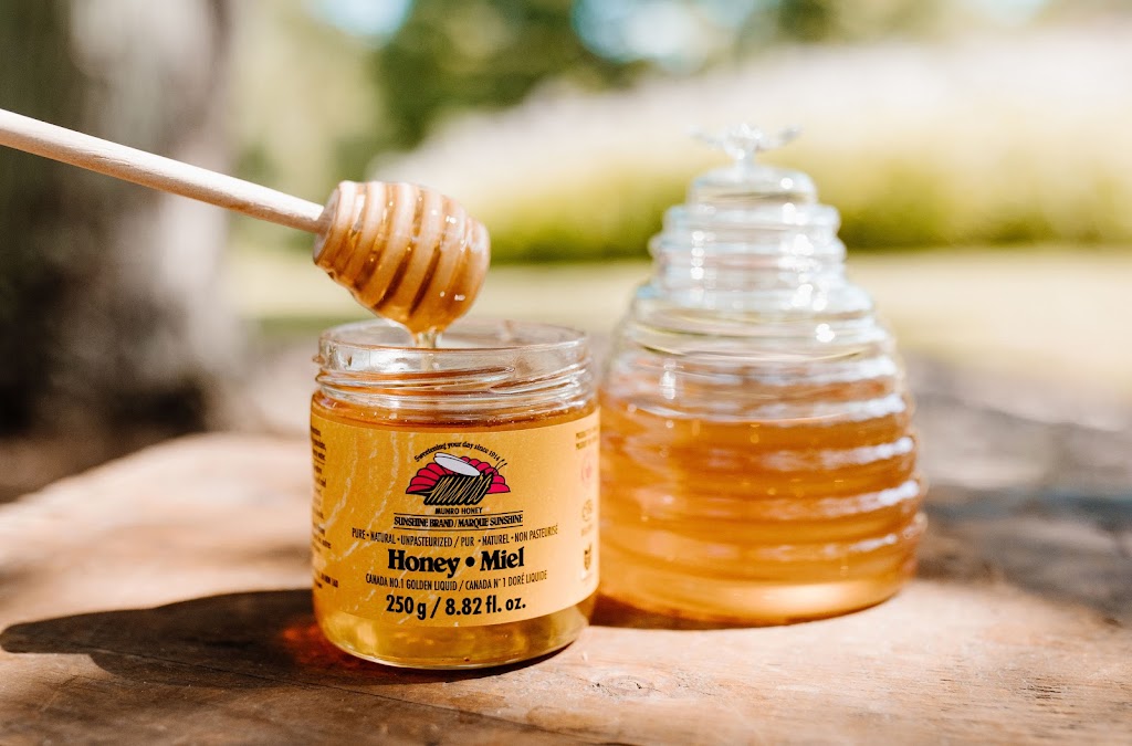 Munro Honey & Meadery | 3115 River St, Alvinston, ON N0N 1A0, Canada | Phone: (519) 847-5333