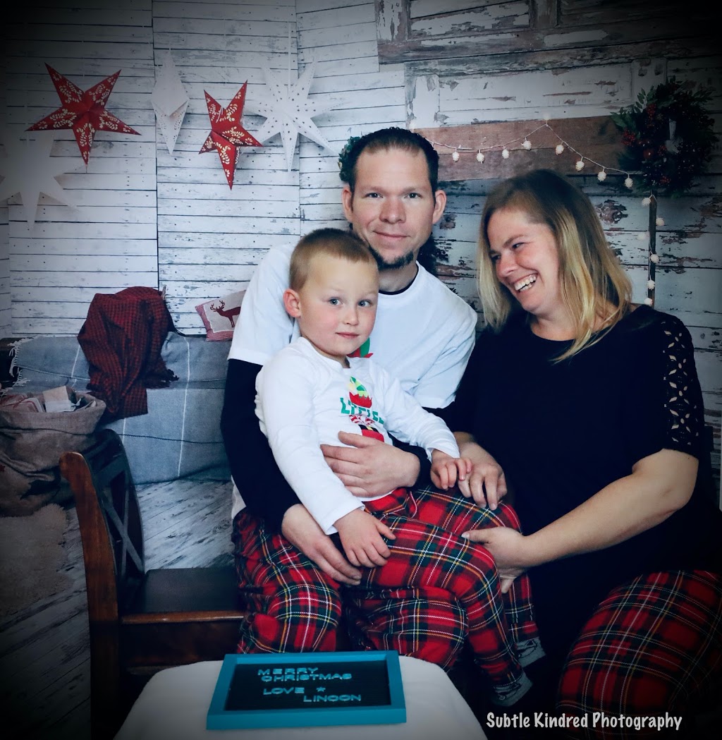 Subtle Kindred Photography | 56 Gatineau Crescent, London, ON N6K 2Z7, Canada | Phone: (519) 719-1755