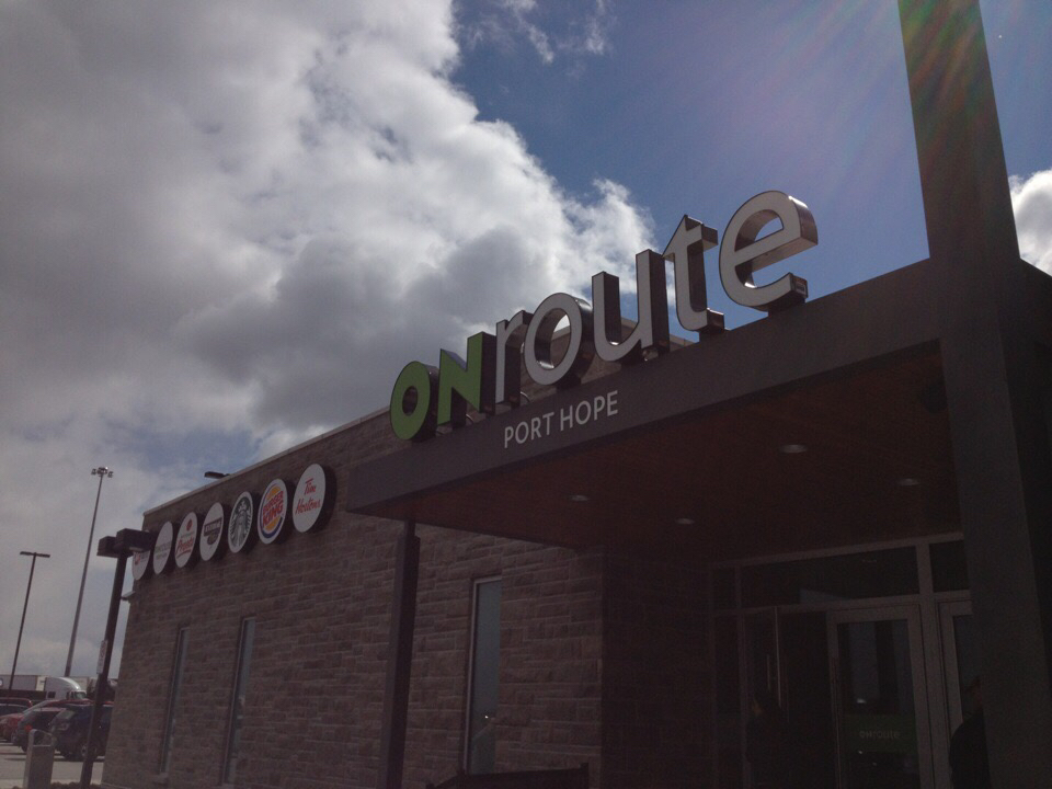 Extreme Pita | 845 Hwy 401 Eastbound, HK Travel Centres LP, Port Hope, ON L1A 3W3, Canada | Phone: (905) 614-1616