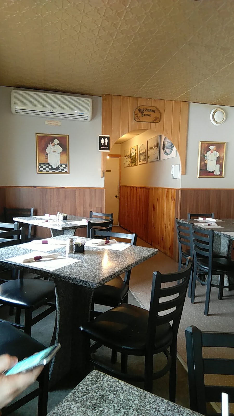 Pizzeria Steve | 9 Boulevard Notre-Dame O, Stanstead, QC J0B 3E2, Canada | Phone: (819) 876-2757