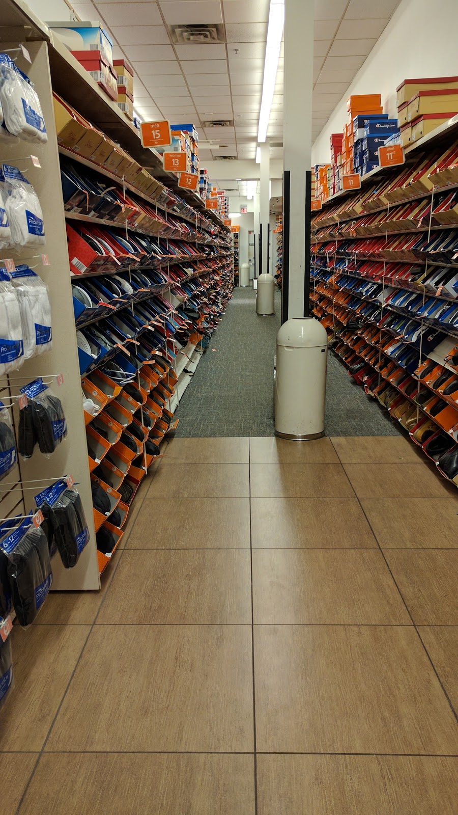 Payless ShoeSource | 1 Bellis Fair Pkwy STE 609, Bellingham, WA 98226, USA | Phone: (360) 671-0488