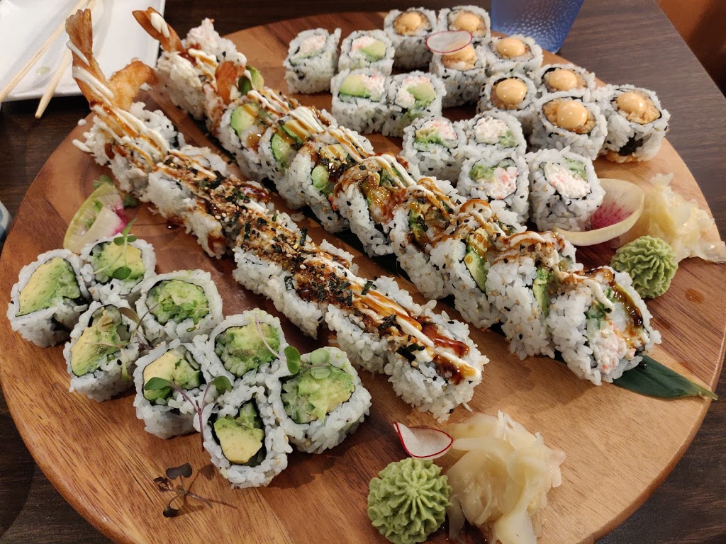Shin Ramen and Sushi | 3106 Lake Shore Blvd W, Etobicoke, ON M8V 1L2, Canada | Phone: (647) 345-1330