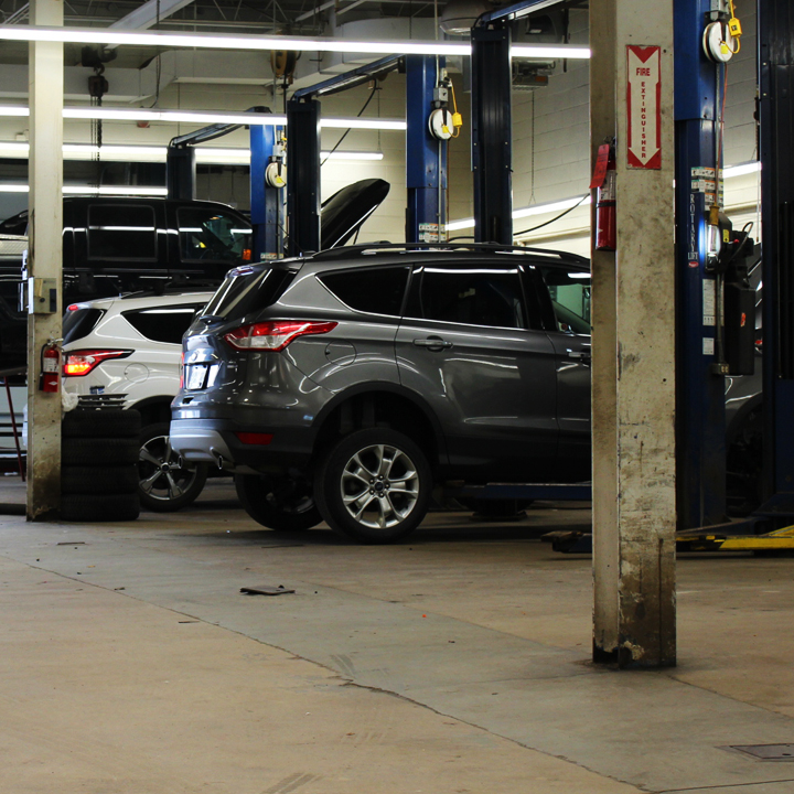Wayne Pitman Ford Lincoln Inc. | 895 Woodlawn Rd W, Guelph, ON N1K 1B7, Canada | Phone: (519) 824-6400
