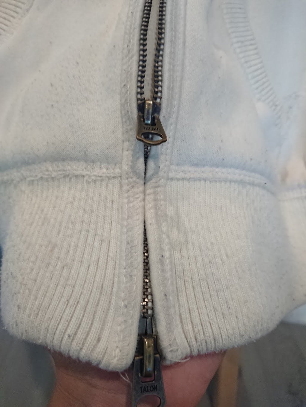 Dawn’s Alterations | 148 Cove Dr, Chestermere, AB T1X 1G1, Canada | Phone: (403) 285-1398