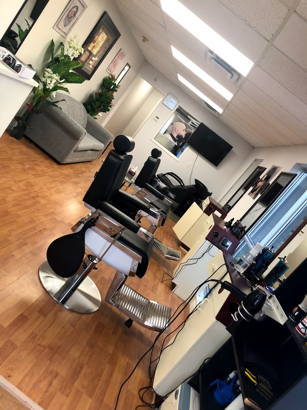 MJ Barber Shop | 453 Sackville Dr, Lower Sackville, NS B4C 2S1, Canada | Phone: (902) 864-8031