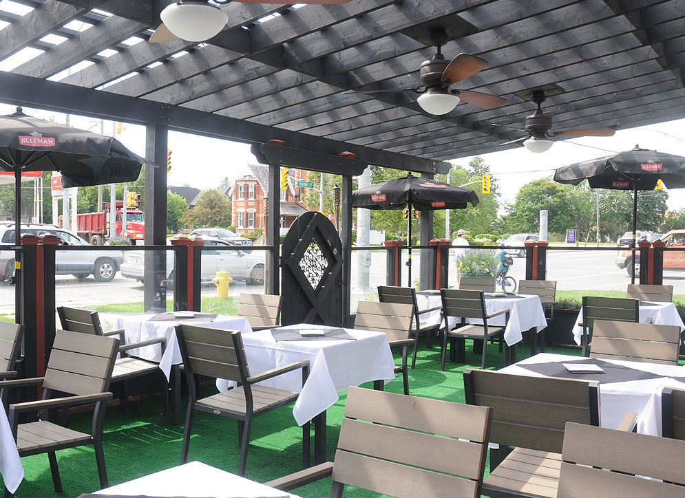 Raffaeles Cantina | 5975 King Rd, Nobleton, ON L0G 1N0, Canada | Phone: (905) 859-4429
