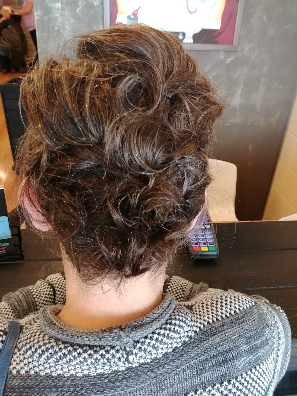 Shades Salon | 417 Stafford Dr N, Lethbridge, AB T1H 2A7, Canada | Phone: (403) 331-3044