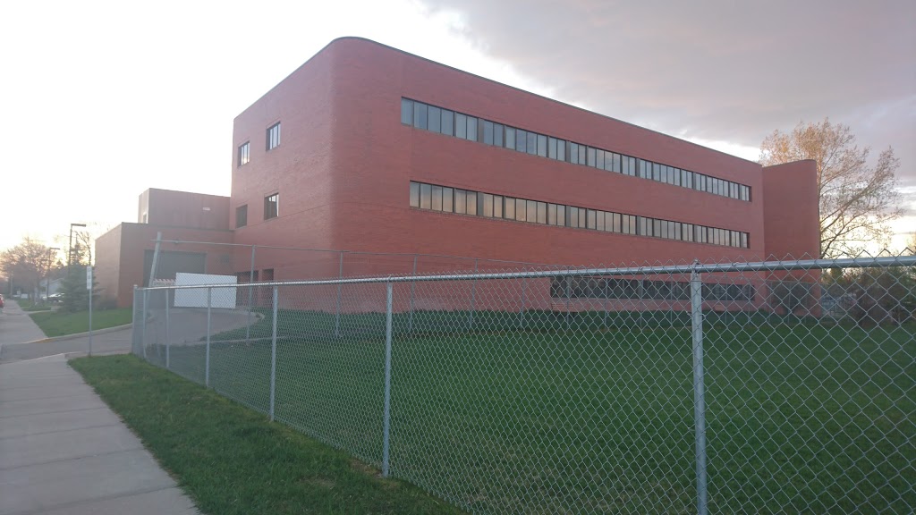 High River General Hospital | 560 9 Ave SW, High River, AB T1V 1B3, Canada | Phone: (403) 652-2200
