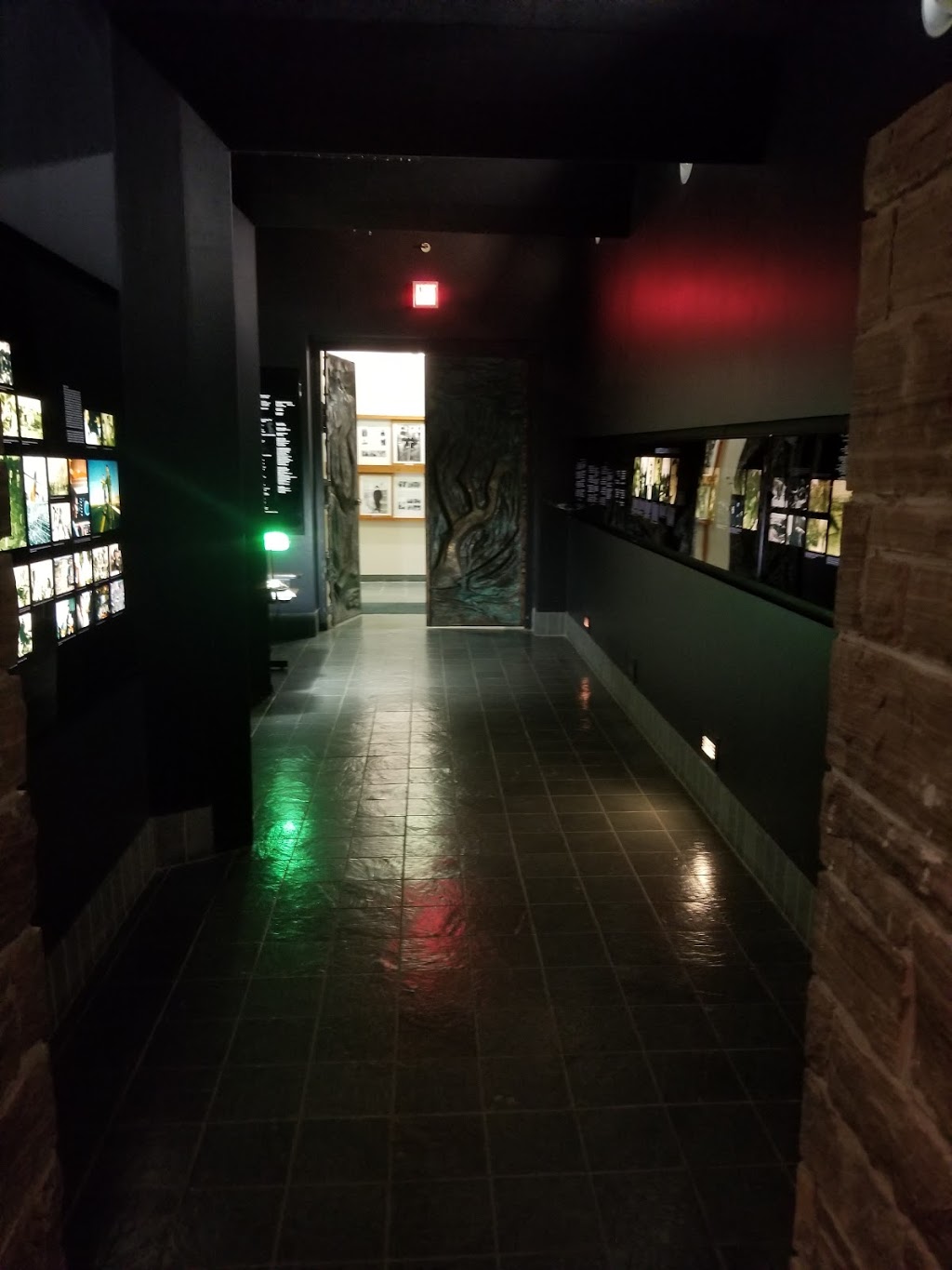 Prosserman JCC | 4588 Bathurst St, North York, ON M2R 3V2, Canada | Phone: (416) 638-1881