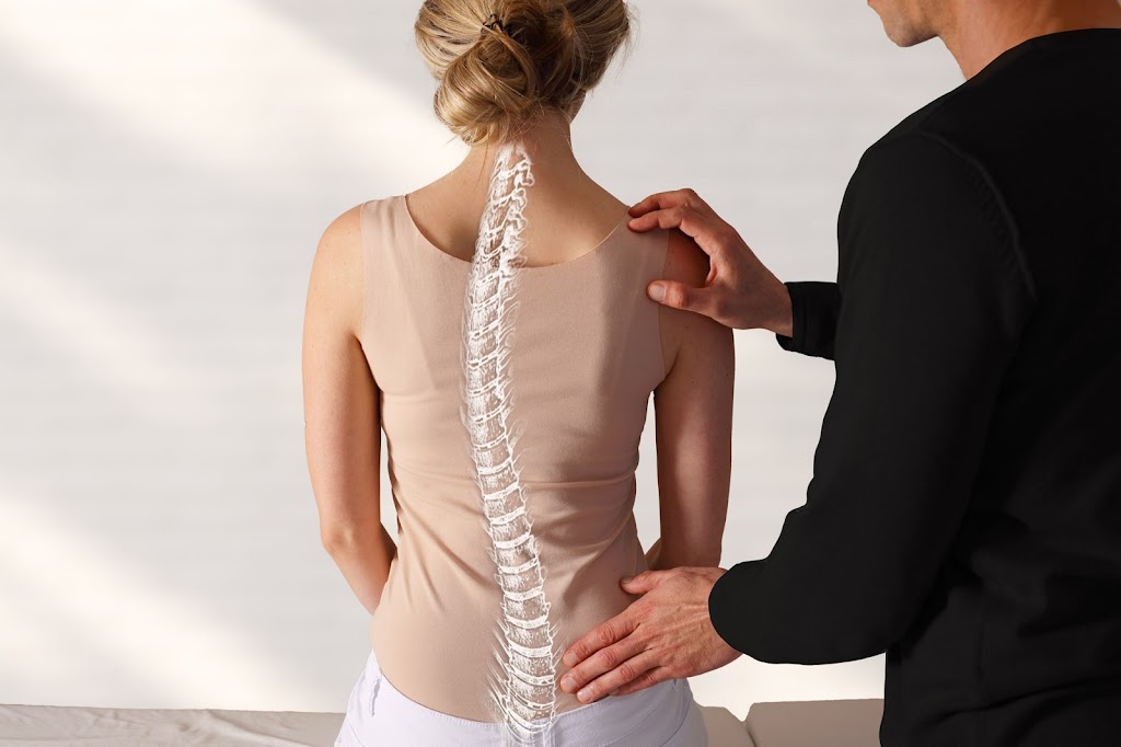Massage Addict | 265 Edward St Unit 18, Aurora, ON L4G 3M7, Canada | Phone: (905) 900-0760