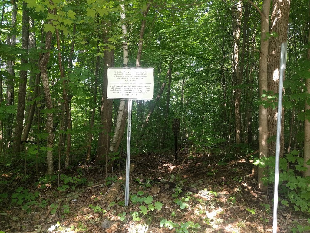 Kindle Court Park | Canadian Army Base - NRC - Rothwell Heights, Ottawa, ON K1J, Canada