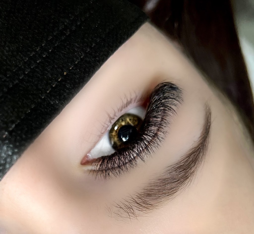 Lush Lash Stuido | 1085 Alpine Vw Pl, Qualicum Beach, BC V9K 1V6, Canada | Phone: (250) 228-2825