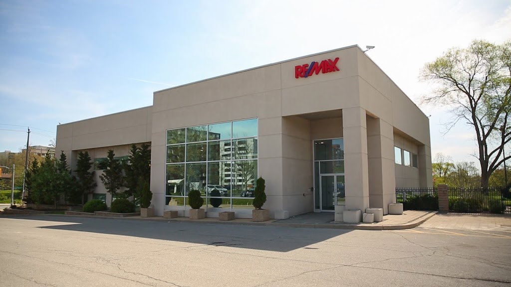 TK Realty Team | 860 Queenston Rd, Stoney Creek, ON L8G 4A8, Canada | Phone: (905) 545-1188