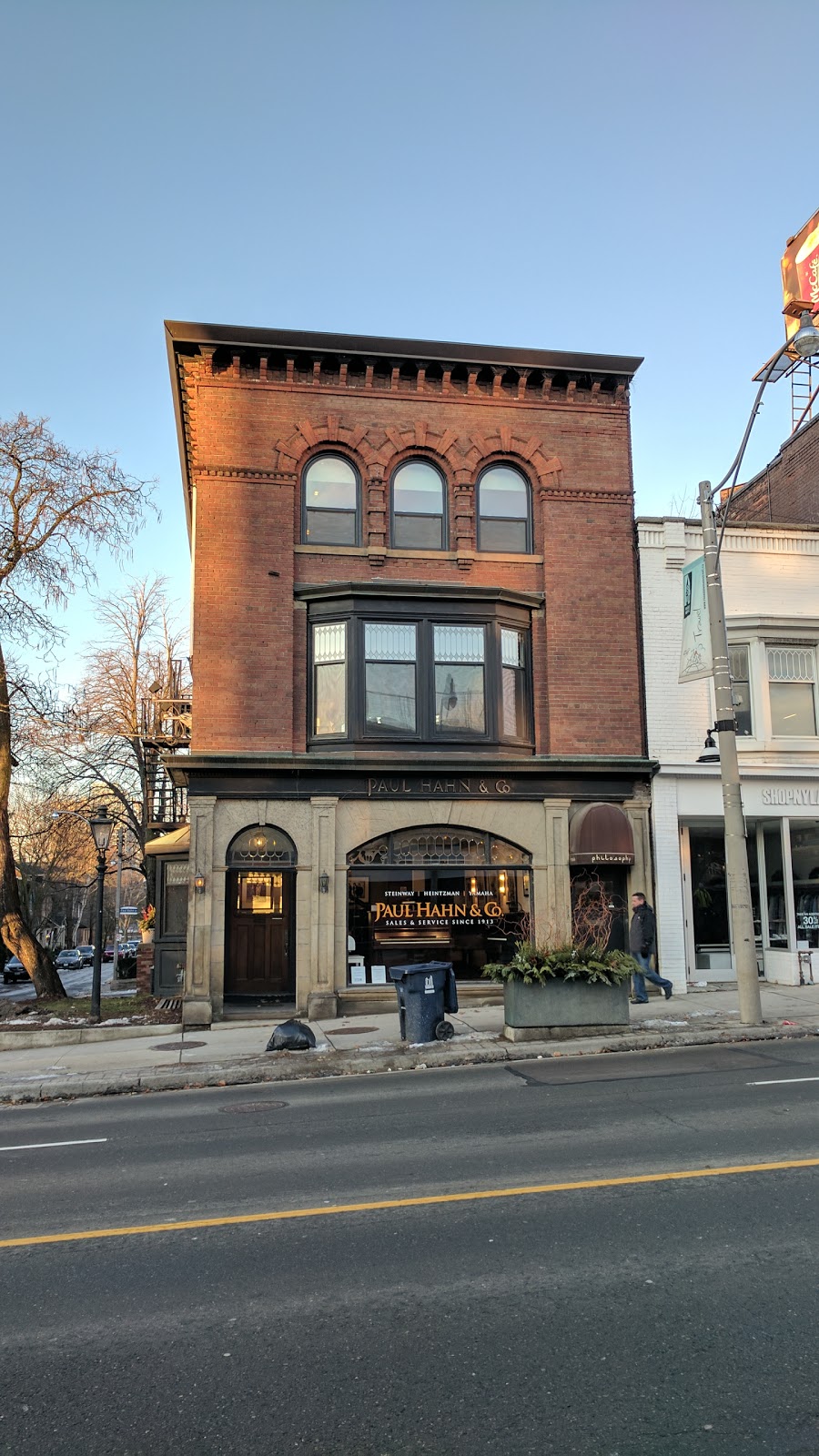 Paul Hahn & Co. | 1058 Yonge St, Toronto, ON M4W 2L4, Canada | Phone: (416) 922-3122