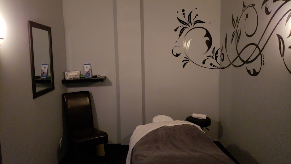 Massage Addict | 645 Westmount Rd E Unit 7, Kitchener, ON N2E 3S3, Canada | Phone: (519) 513-9111
