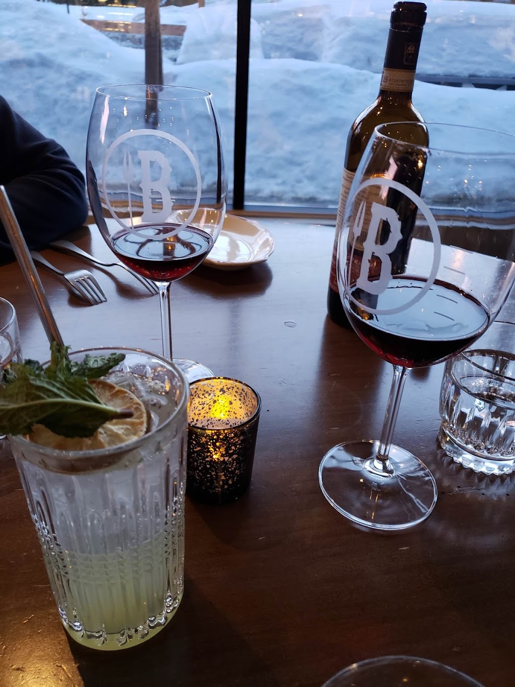La Brasserie des Mercenaires Culinaires | 409 Rue de St Jovite, Mont-Tremblant, QC J8E 2Z9, Canada | Phone: (819) 717-4141