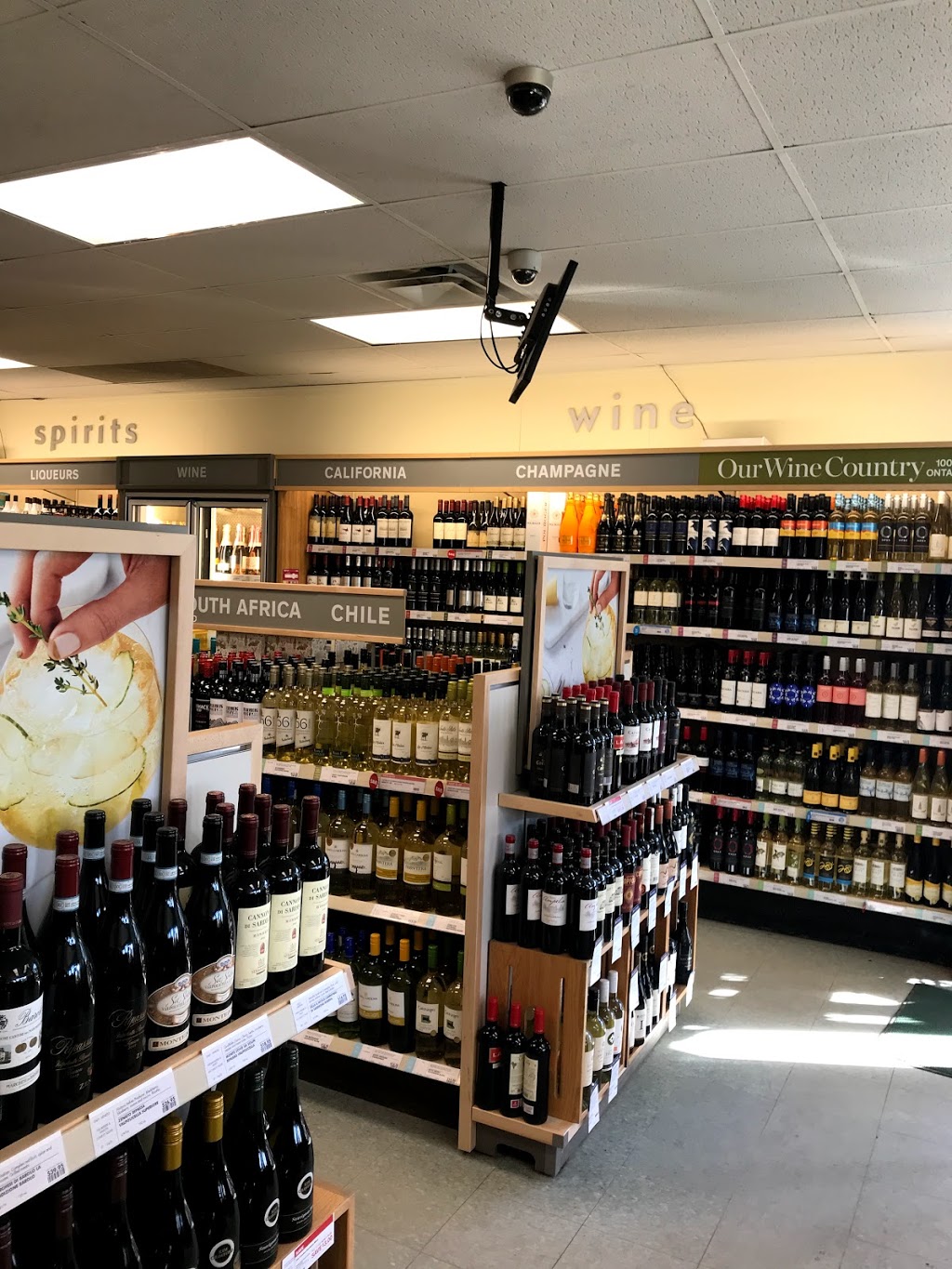 LCBO | store | 3 Burleigh St, Apsley, ON K0L 1A0, Canada | 7056564492 OR +1 705-656-4492